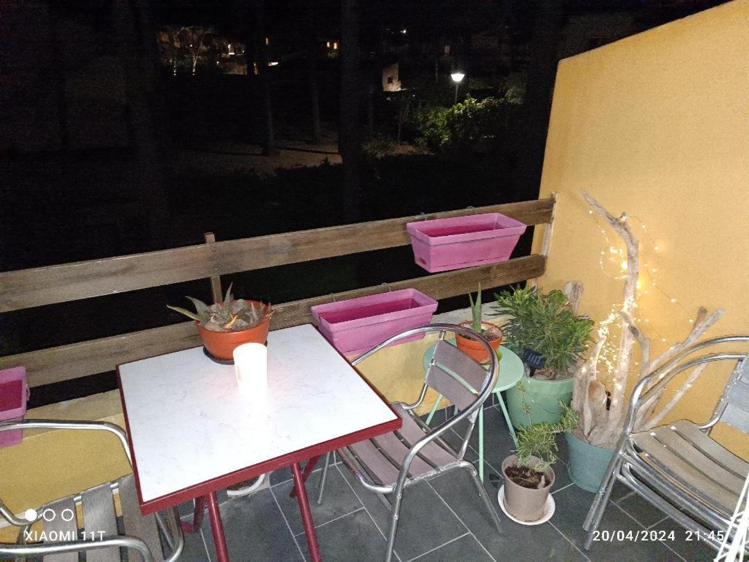Studio Au Cap D'Agde Dans Les Pinedes Exterior foto